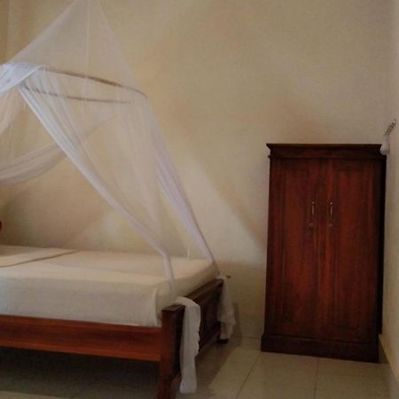 Timbool Bungalow Ped Room photo